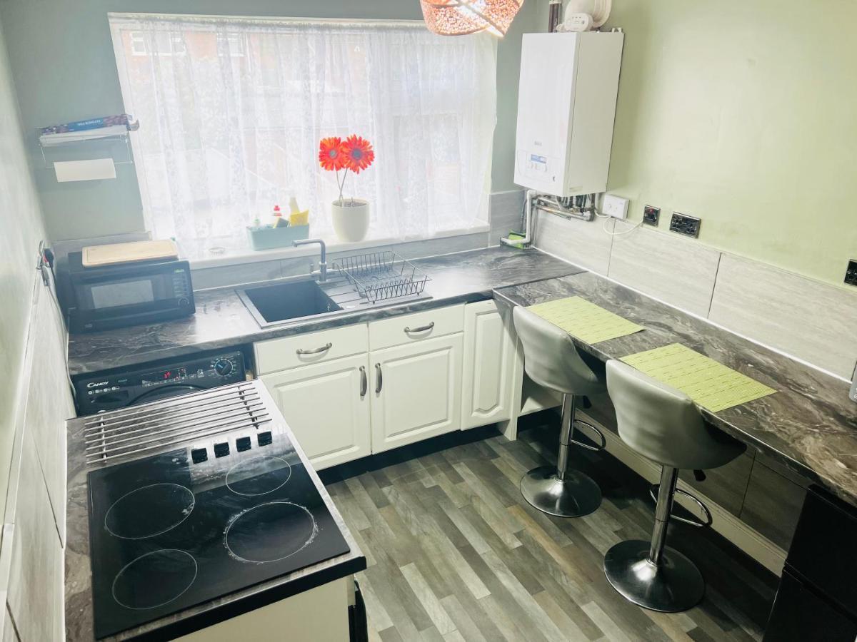Cozycomfy Apartment Лестер Екстер'єр фото