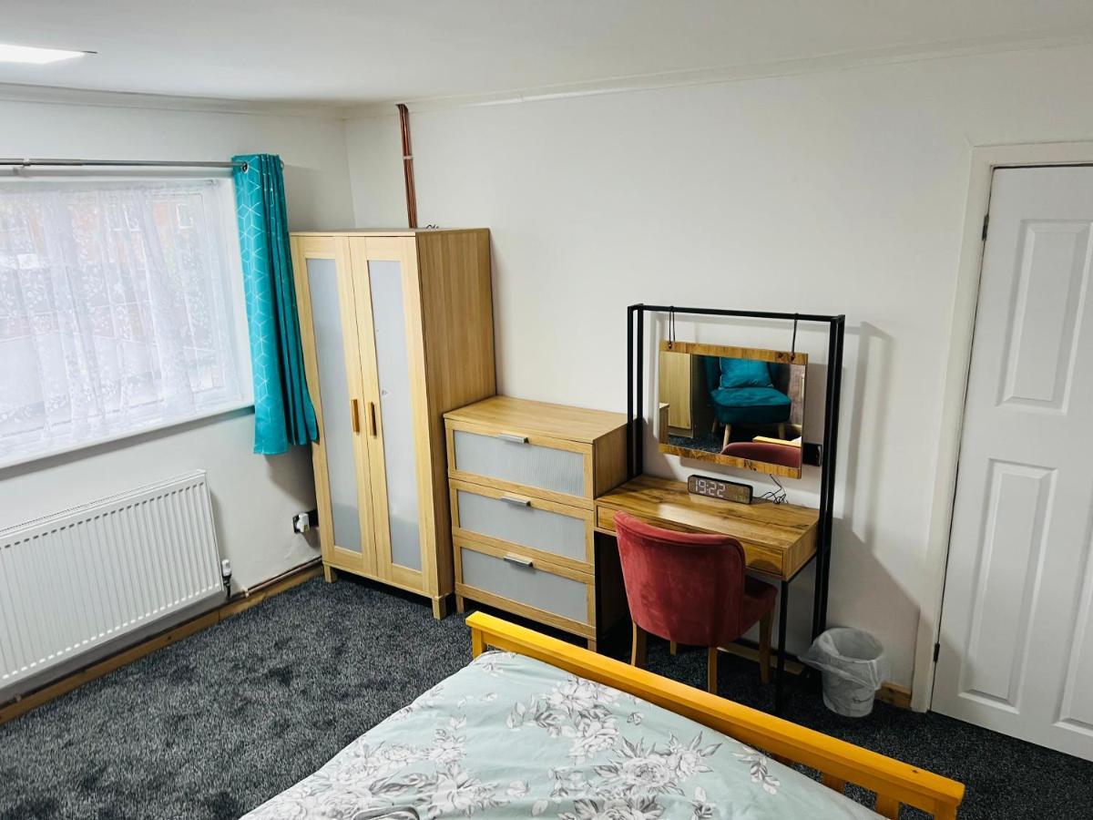 Cozycomfy Apartment Лестер Екстер'єр фото